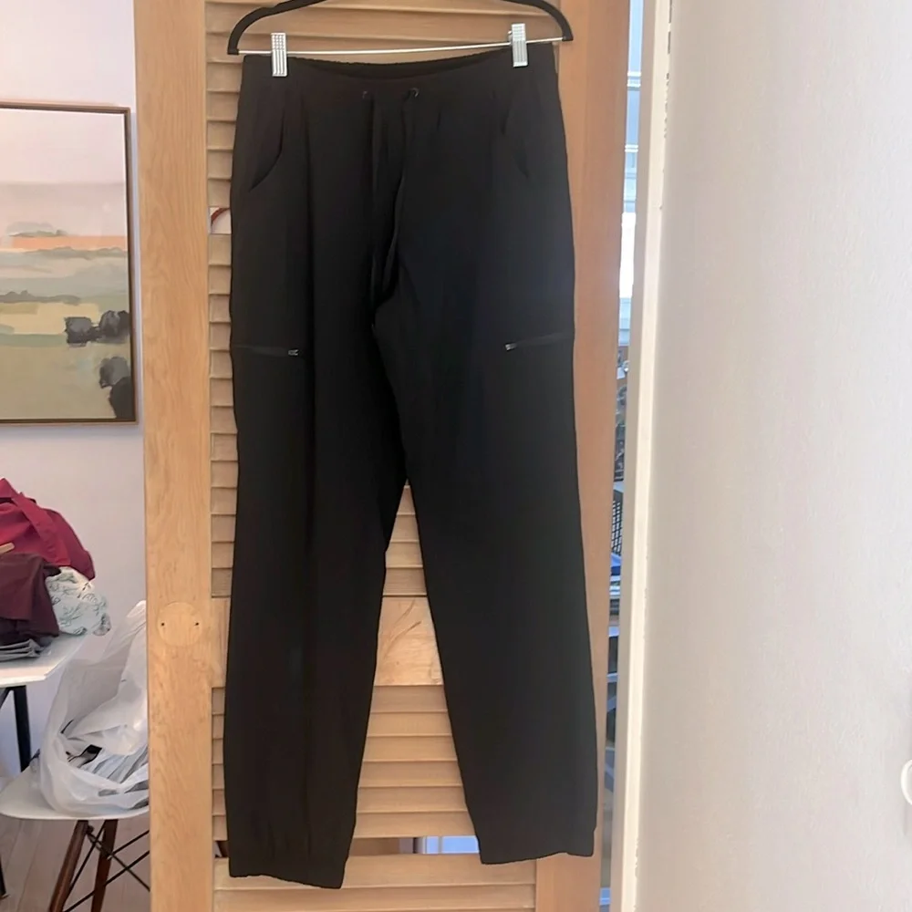EDDIE BAUER Women’s Rainer Fleece-lined Jogger Pants Black Size 6 - Picture 1 of 10